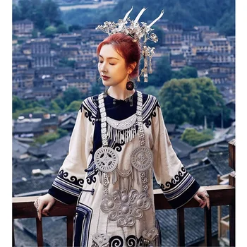 Нов набор от дрехи и темперамент, характерни за етническите малцинства Ангкассено, Снимка от пътуване в древния град Мяо, Yi - Изображение 2  