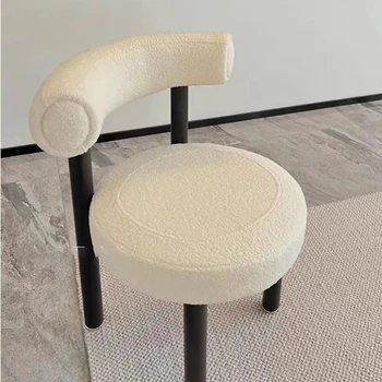Луксозни подови трапезни столове от метал С модерен дизайнерски акцент, трапезни столове за суета, комплекти мебели за хола Sedie Da Pranzo - Изображение 1  