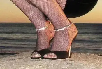 Лилаво прозрачно PVC Квадратни сандали с отворени пръсти и украса под формата на кристали в щиколотке; Женски черни велурени банкетни обувките на тънък висок ток; - Изображение 2  